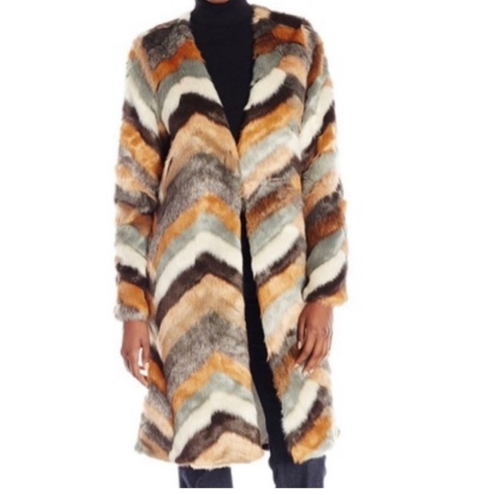 Faux fur long overcoat hook and eye closure, never worn, multi color size medium